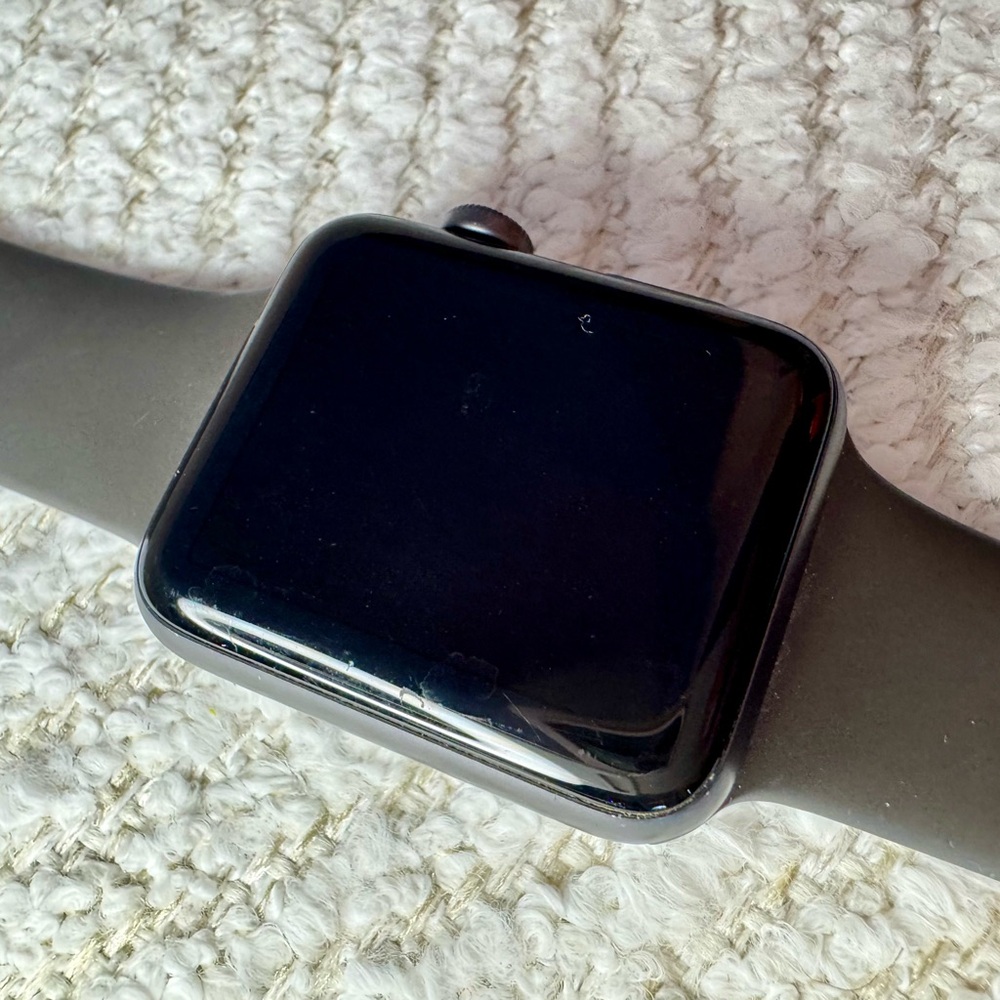 Apple 3 Series 42MM Aluminum Case